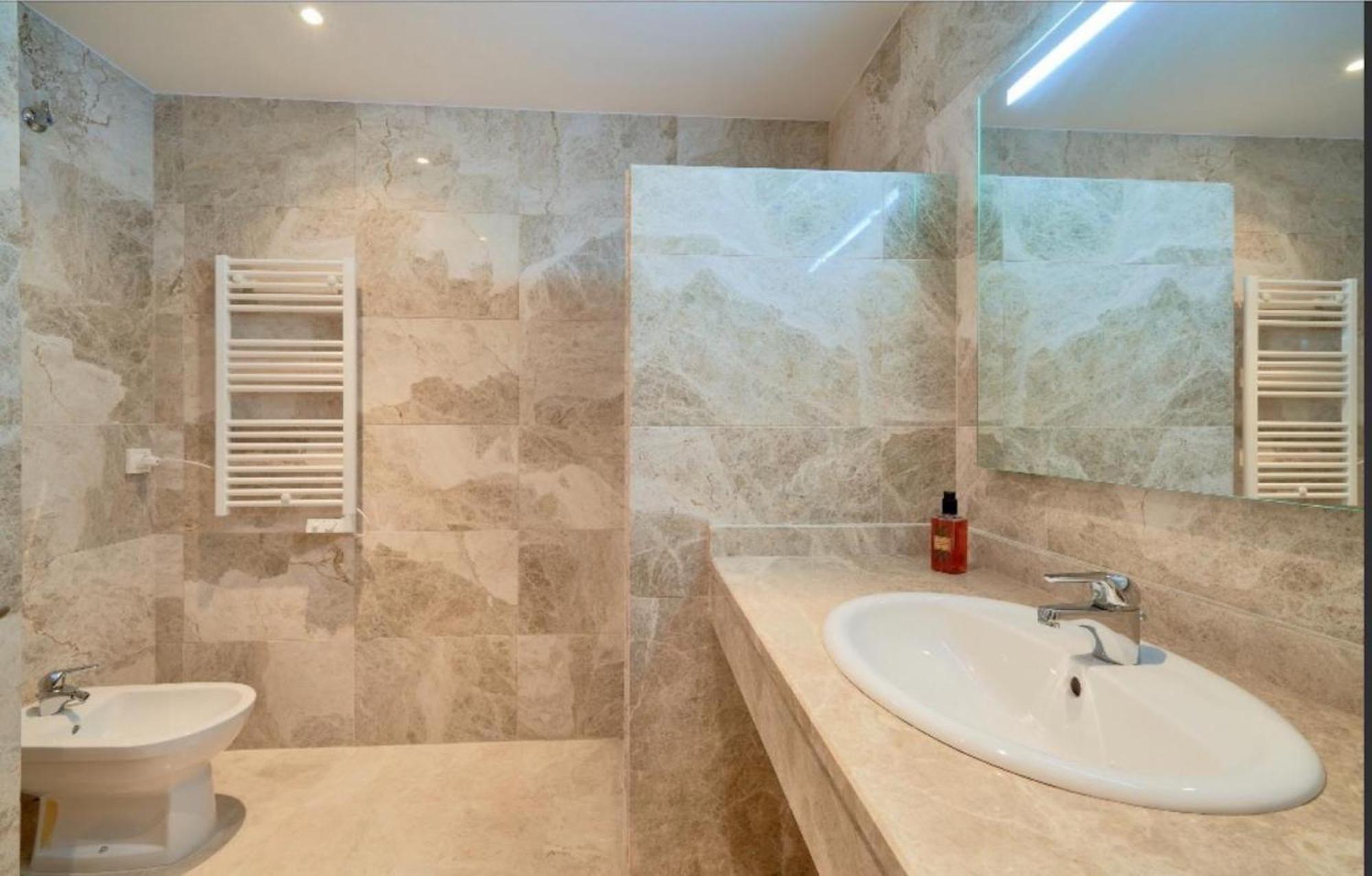 Holidays2Malaga Heroe De Sostoa Con Piscina Junto Estacion Ave Y Playa Eksteriør bilde